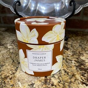 Draper James 14oz soy candle - Candied Pecan & Maple - smells yummy!  Brand New!